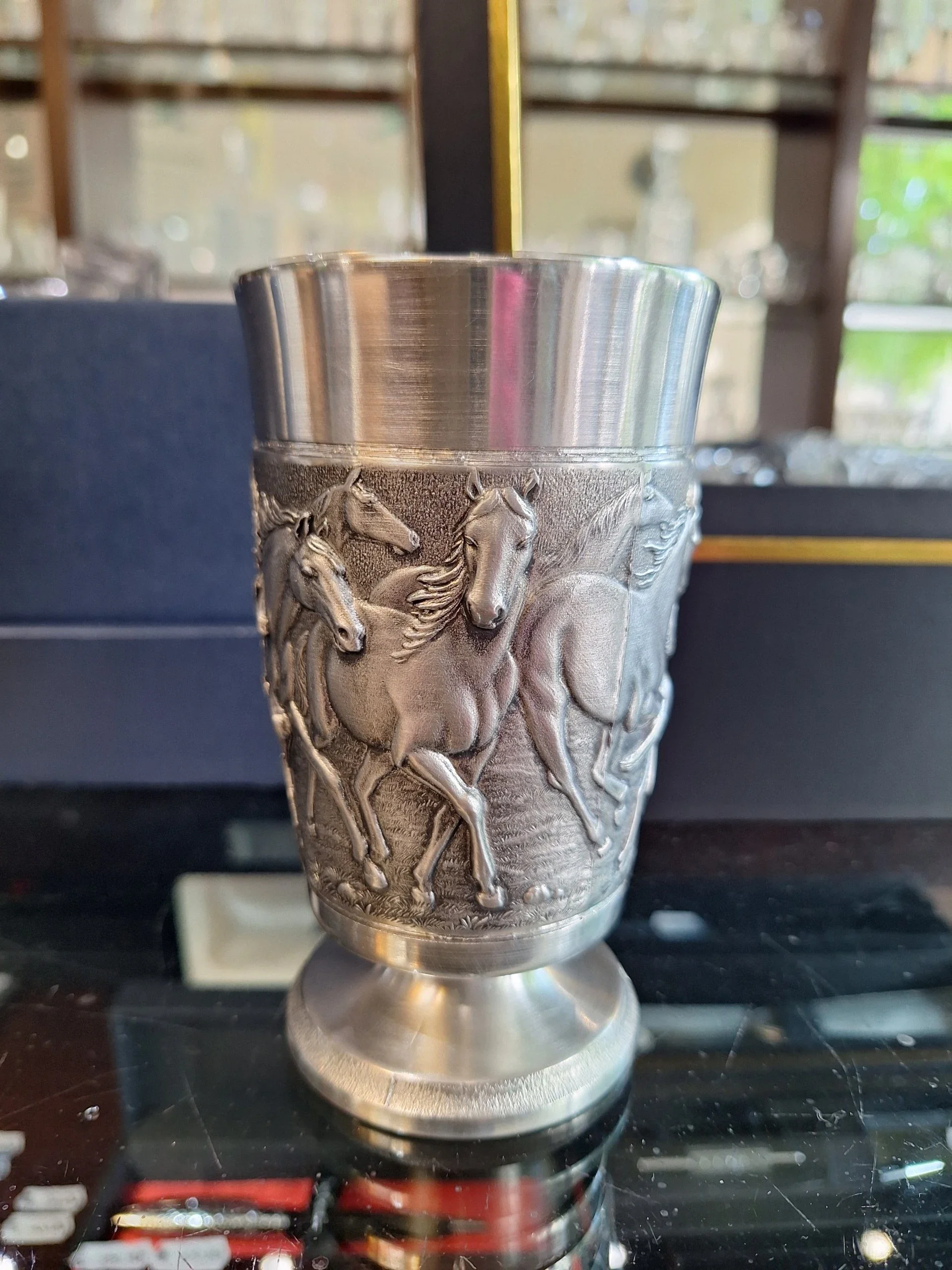 %D0%9B%D1%83%D0%BA%D1%81%D0%BE%D0%B7%D0%BD%D0%B0+%D0%BC%D0%B0%D1%81%D0%B8%D0%B2%D0%BD%D0%B0+%D1%87%D0%B0%D1%88%D0%B0+%D0%B7%D0%B0+%D0%B1%D0%B8%D1%80%D0%B0+%D0%B8%D0%BB%D0%B8+%D0%B2%D0%B8%D0%BD%D0%BE+%D1%81+%D0%9A%D0%BE%D0%BD%D0%B5