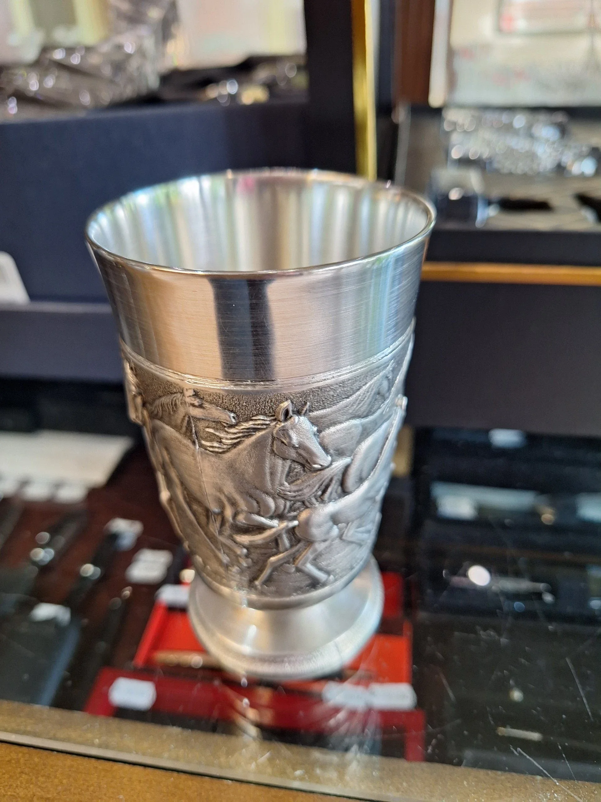 %D0%9B%D1%83%D0%BA%D1%81%D0%BE%D0%B7%D0%BD%D0%B0+%D0%BC%D0%B0%D1%81%D0%B8%D0%B2%D0%BD%D0%B0+%D1%87%D0%B0%D1%88%D0%B0+%D0%B7%D0%B0+%D0%B1%D0%B8%D1%80%D0%B0+%D0%B8%D0%BB%D0%B8+%D0%B2%D0%B8%D0%BD%D0%BE+%D1%81+%D0%9A%D0%BE%D0%BD%D0%B5